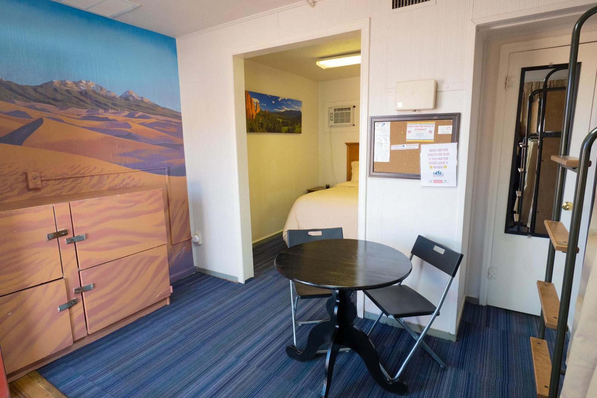 Rad Hostel *