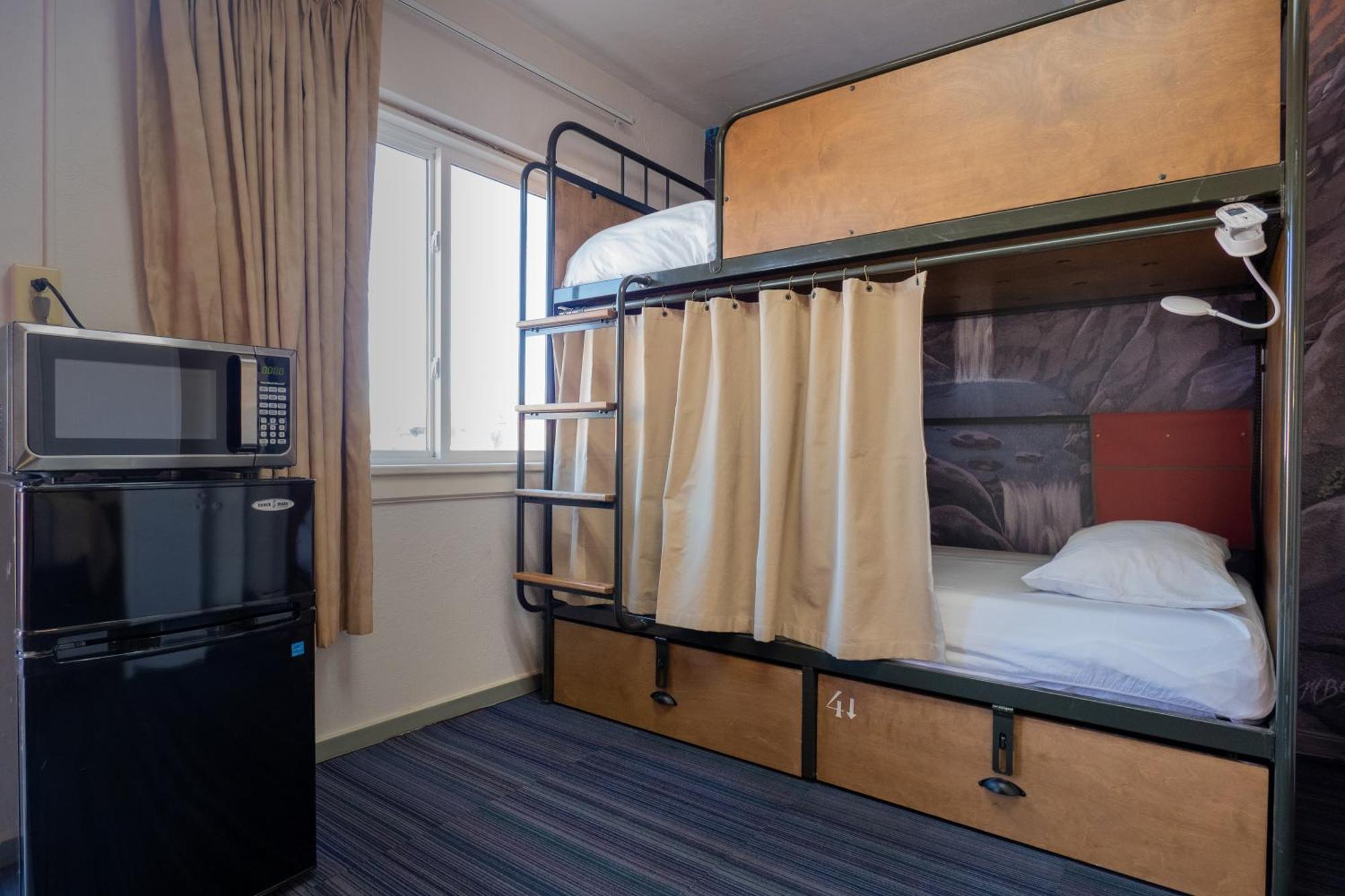 Rad Albergue *
